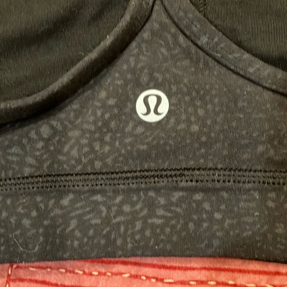 Lululemon Athletica Black Sports Bra Intimates size 6 - Picture 3 of 9